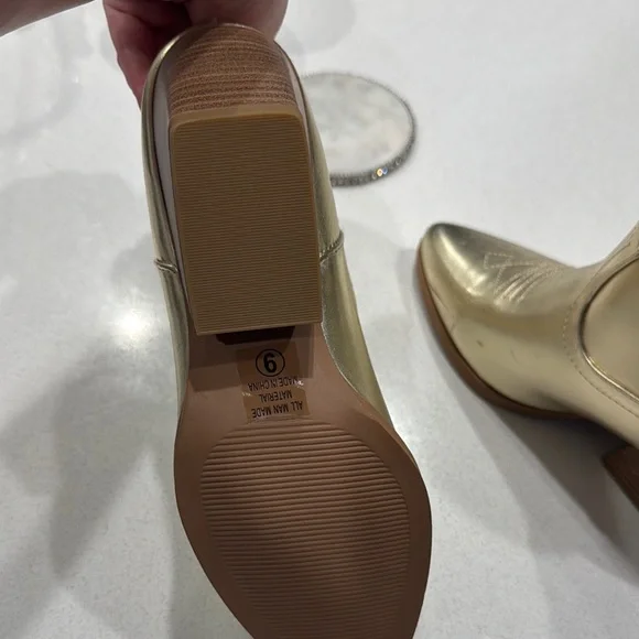 Soda Gold Heeled Boots with Western Flair - Picture 4 of 5